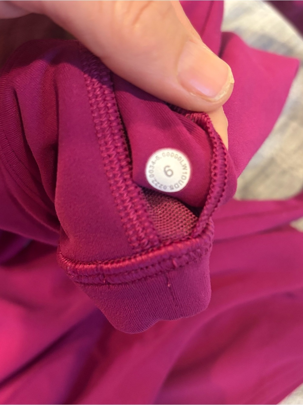 lululemon athletica Align Tank Top Light Support In Raspberry Rave Size 6 - Picture 6 of 6